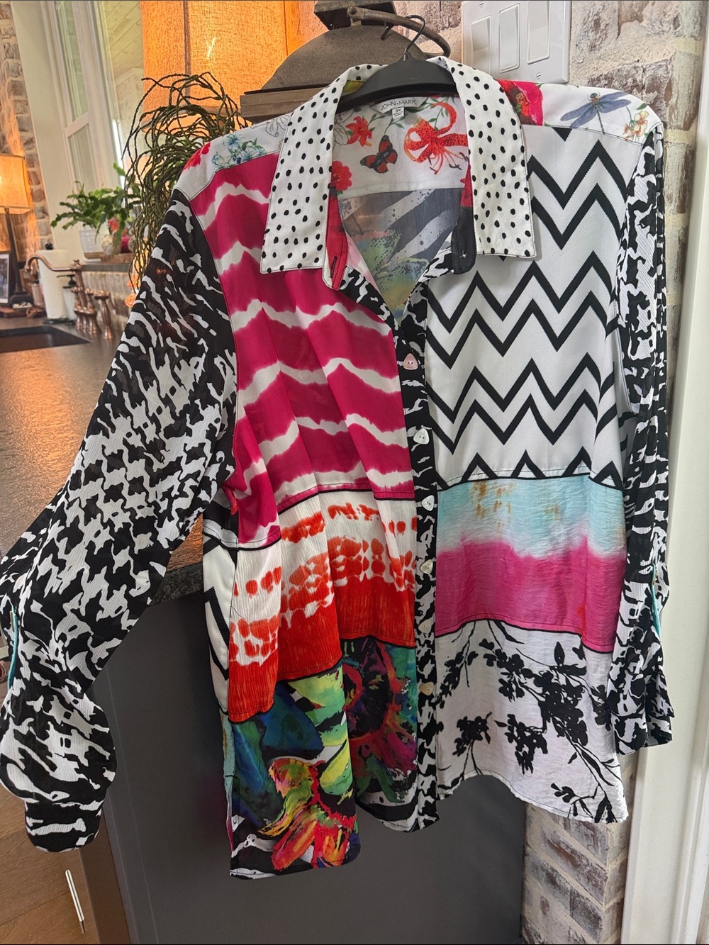 Women’s SZ 3X JOHN MARK button up top